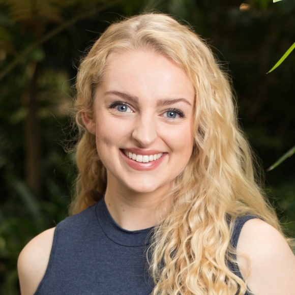 Meet your Posher, Emily - Picture 1 of 1